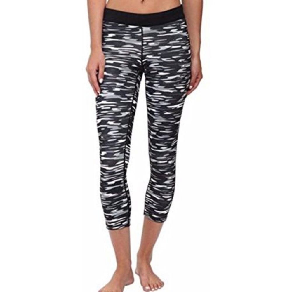 nike pro haze compression capris